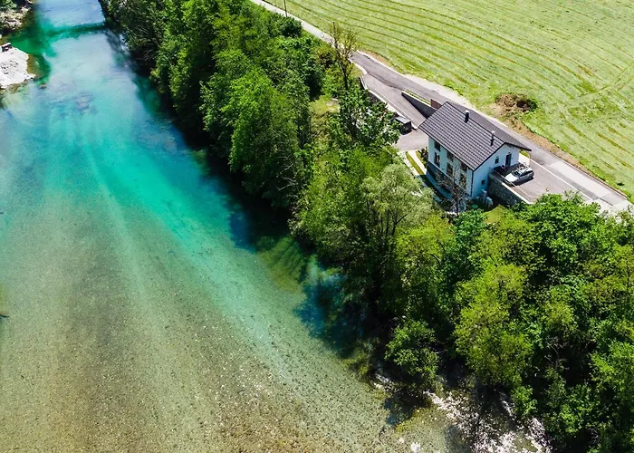 شقة Apartmaji Silva Slap ob Idrijci